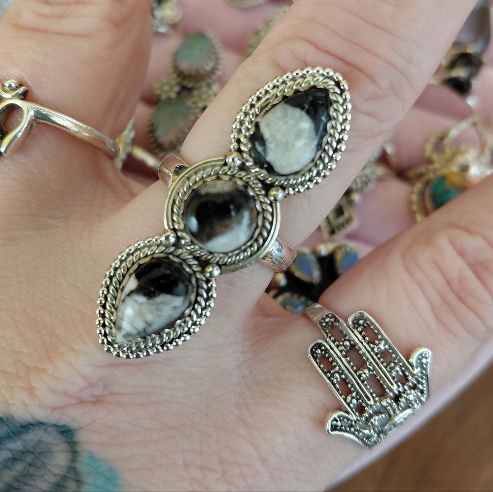 Triple Stone White Buffalo Turquoise Statement Ring Size 8